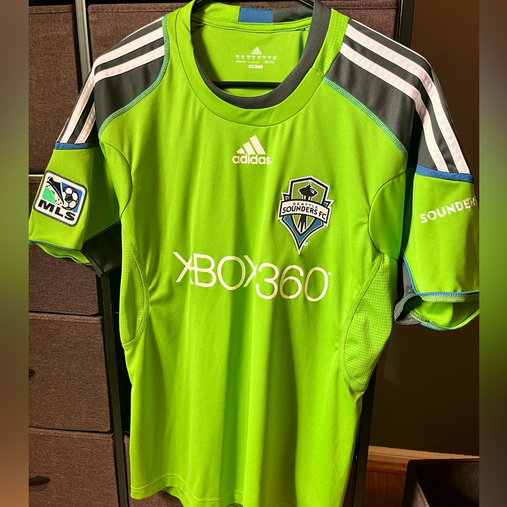 Adidas ClimaCool MLS Seattle Sounders FC Jersey - Men’s Medium (Xbox 360)